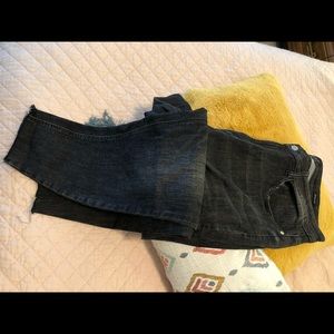 Judy blue faded black Jean